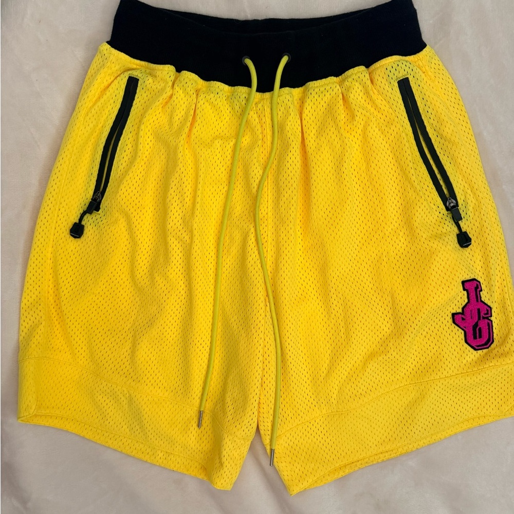 John Geiger JG Chenille Logo Mesh Mens Large Basketball Shorts Yellow Pink Black